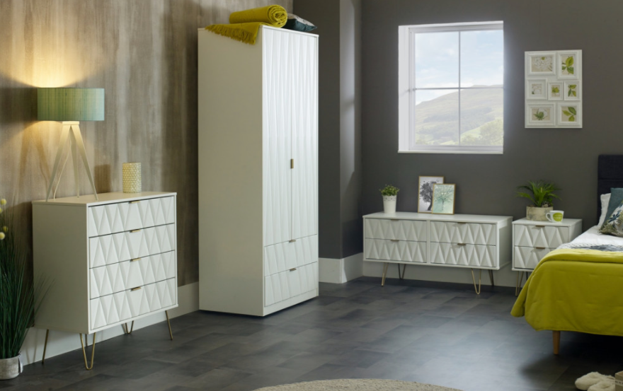 Diamond 5 Drawer Chest